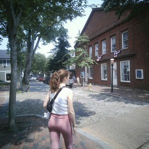 Meet your Posher, Hunter